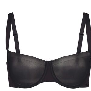 SKIMS no show balconette bra